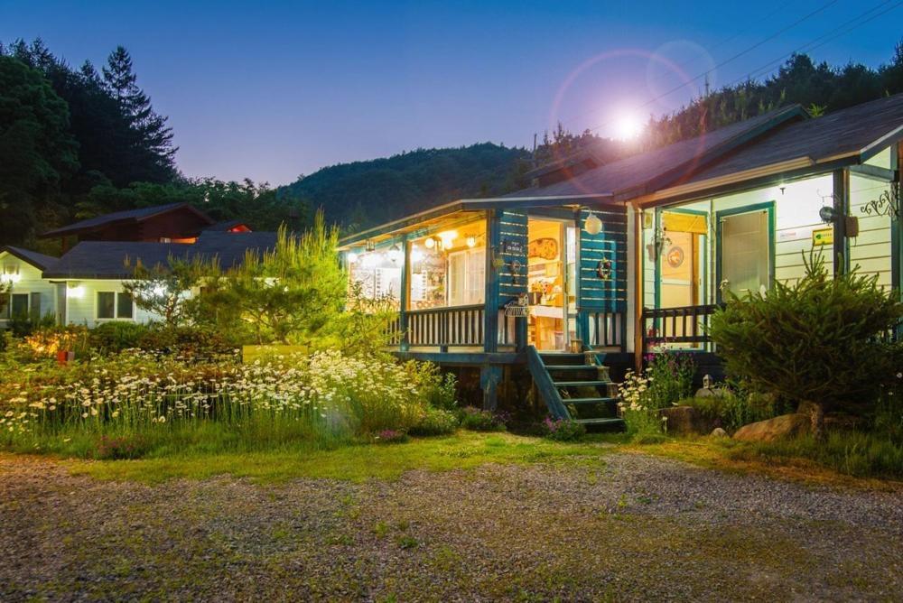 Pyeongchang Zermatt Pension Family, Couple المظهر الخارجي الصورة