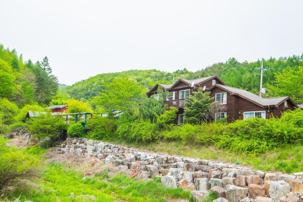 Pyeongchang Zermatt Pension Family, Couple المظهر الخارجي الصورة